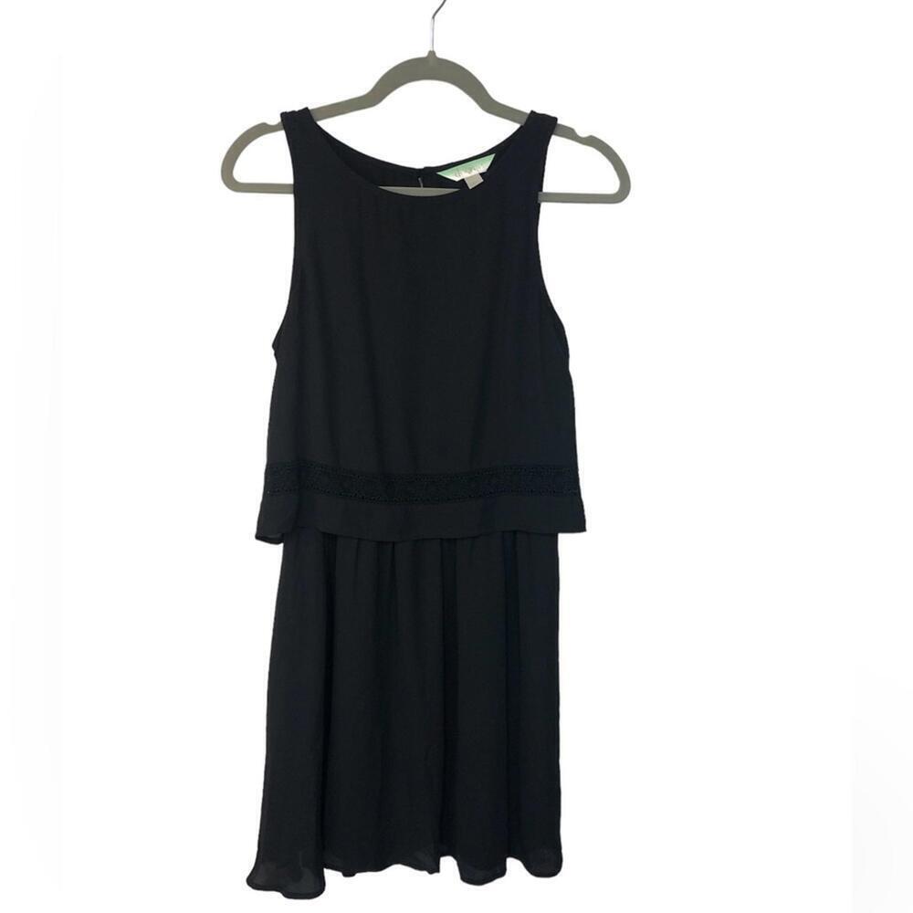 Decree Women’s Dress Sleeveless Tank Style Flirty Slightly gathered Skirt Lace